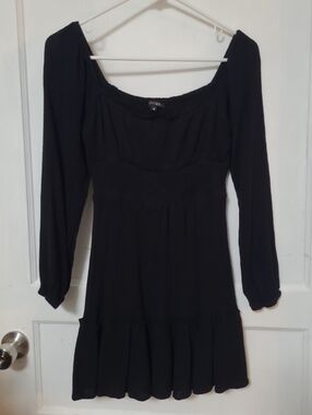 Papermoon Black Long-Sleeve Square-Neck Mini Dress